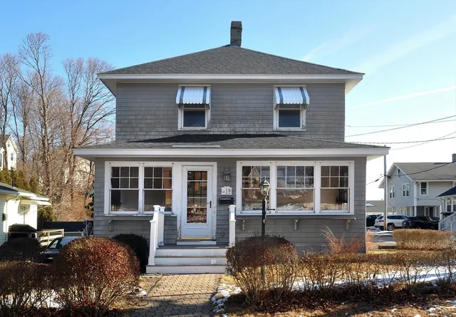 $599,000 | 18 Valley Beach Avenue, Hull, MA 02045