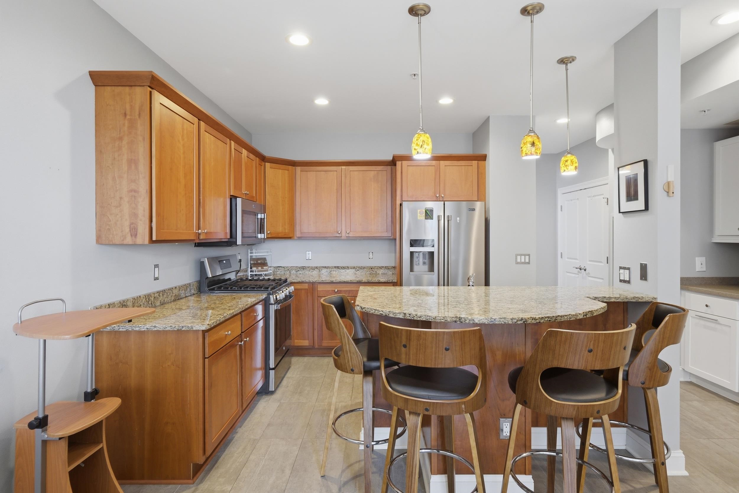 625 North Segoe Road, Unit 610 Madison, WI 53705 - Photo 6 of 38 Gallery Image 6