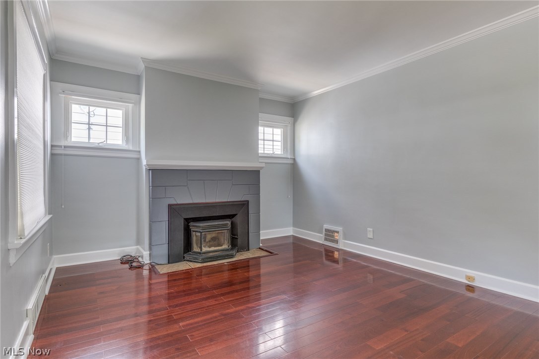 1161 Argonne Road Cleveland, OH 44121 - Photo 3 of 31 Gallery Image 3