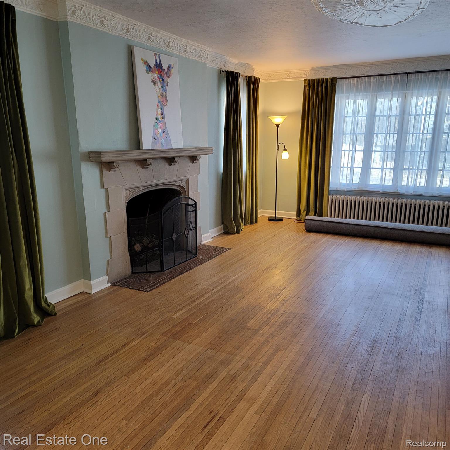 607 West University Drive Rochester, MI 48307 - Photo 6 of 32 Gallery Image 6