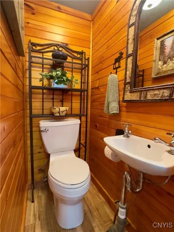 $435,000 | 102 Russia Road, Russia, NY 13431