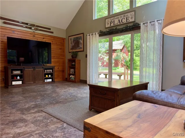 $435,000 | 102 Russia Road, Russia, NY 13431