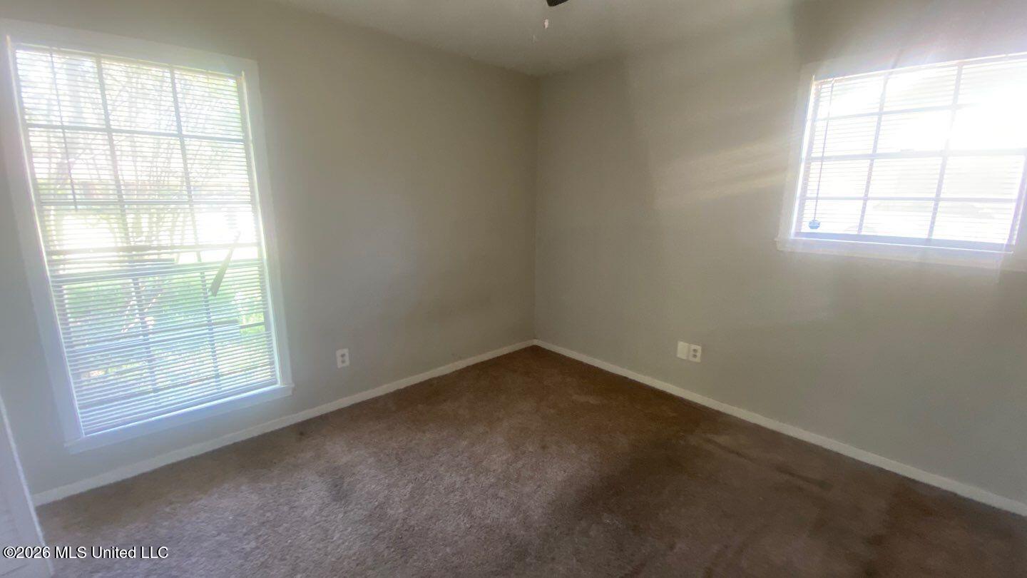 1886 Smallwood Street Jackson, MS 39212 - Photo 11 of 20 92-Mar 25 2026 11_11am-pWgZ