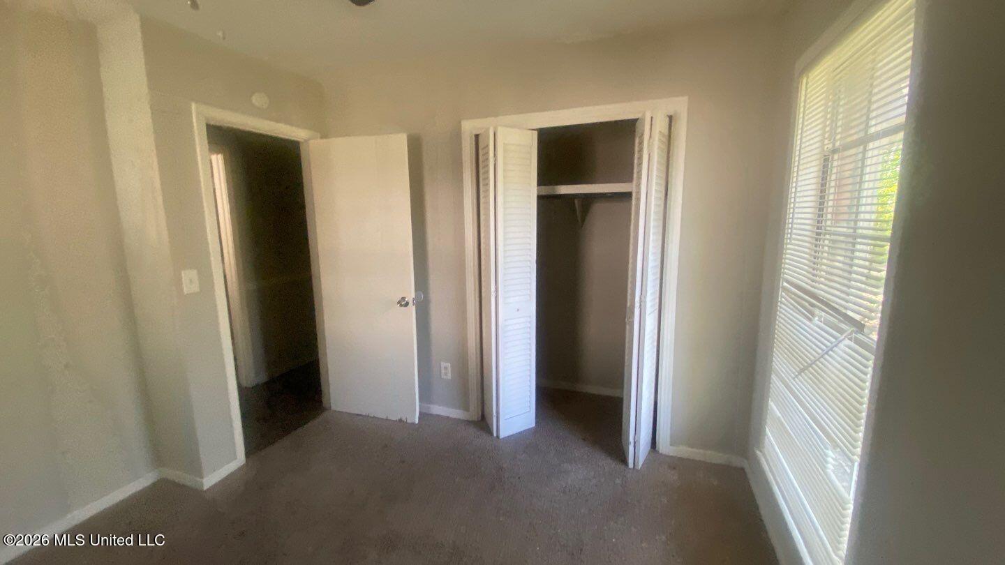 1886 Smallwood Street Jackson, MS 39212 - Photo 13 of 20 98-Mar 25 2026 11_11am-v4wb