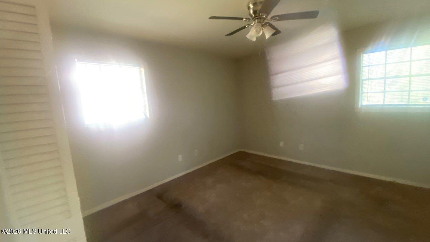 1886 Smallwood Street Jackson, MS 39212 - Photo 14 of 20 102-Mar 25 2026 11_11am-Ve4D