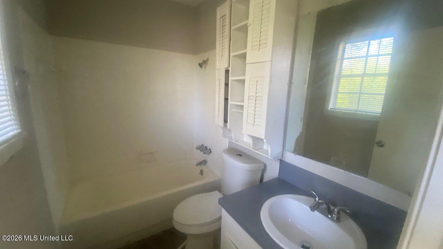 1886 Smallwood Street Jackson, MS 39212 - Photo 18 of 20 116-Mar 25 2026 11_12am-UvRH