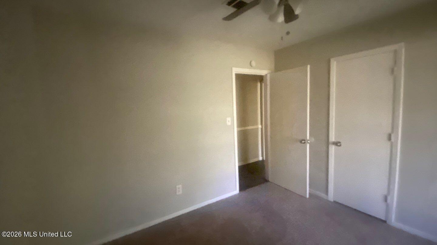 1886 Smallwood Street Jackson, MS 39212 - Photo 9 of 20 78-Mar 25 2026 11_10am-PXYr