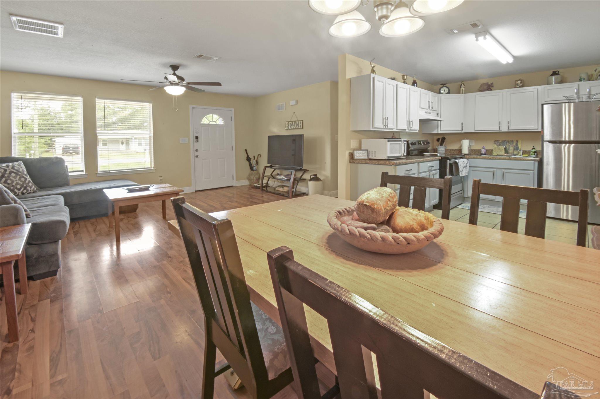 105 Rue Max Street Pensacola, FL 32507 - Photo 7 of 30