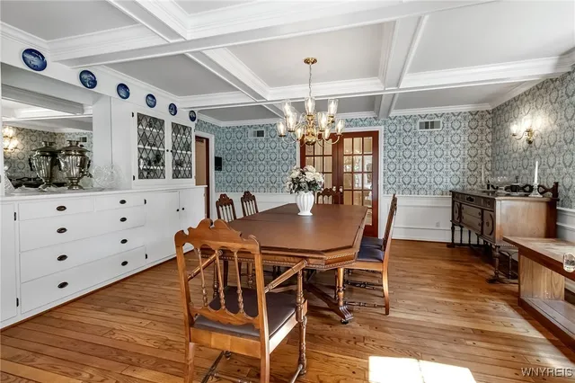 $1,399,000 | 40 Waterford Park, Amherst, NY 14221