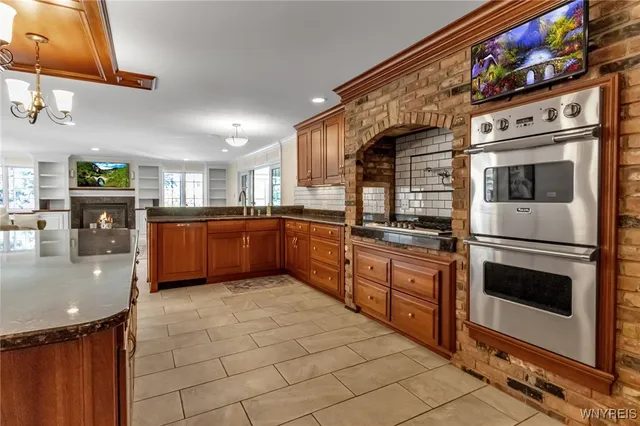 $1,399,000 | 40 Waterford Park, Amherst, NY 14221