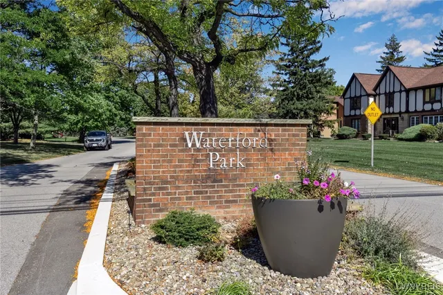 $1,399,000 | 40 Waterford Park, Amherst, NY 14221