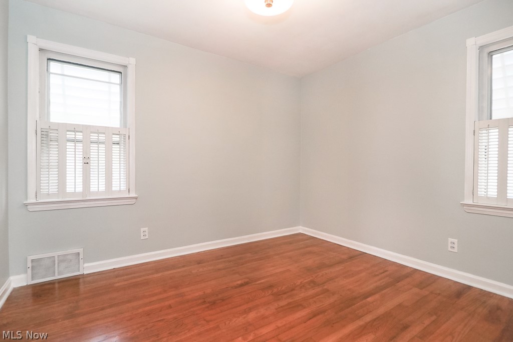 11436 Chester Road Cleveland, OH 44125 - Photo 20 of 26