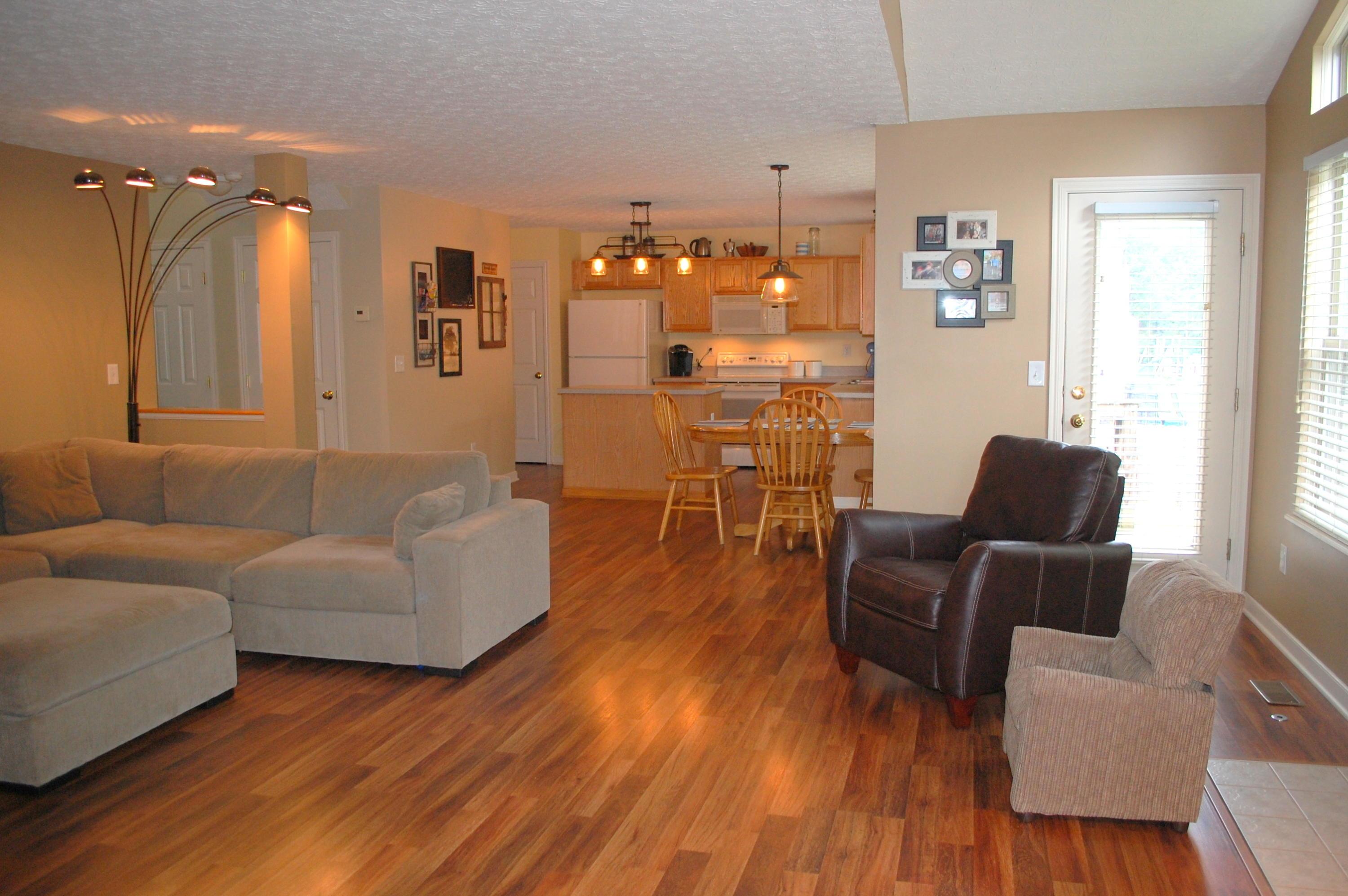3029 Splitrock Road Columbus, OH 43221 - Photo 11 of 34 Gallery Image 11