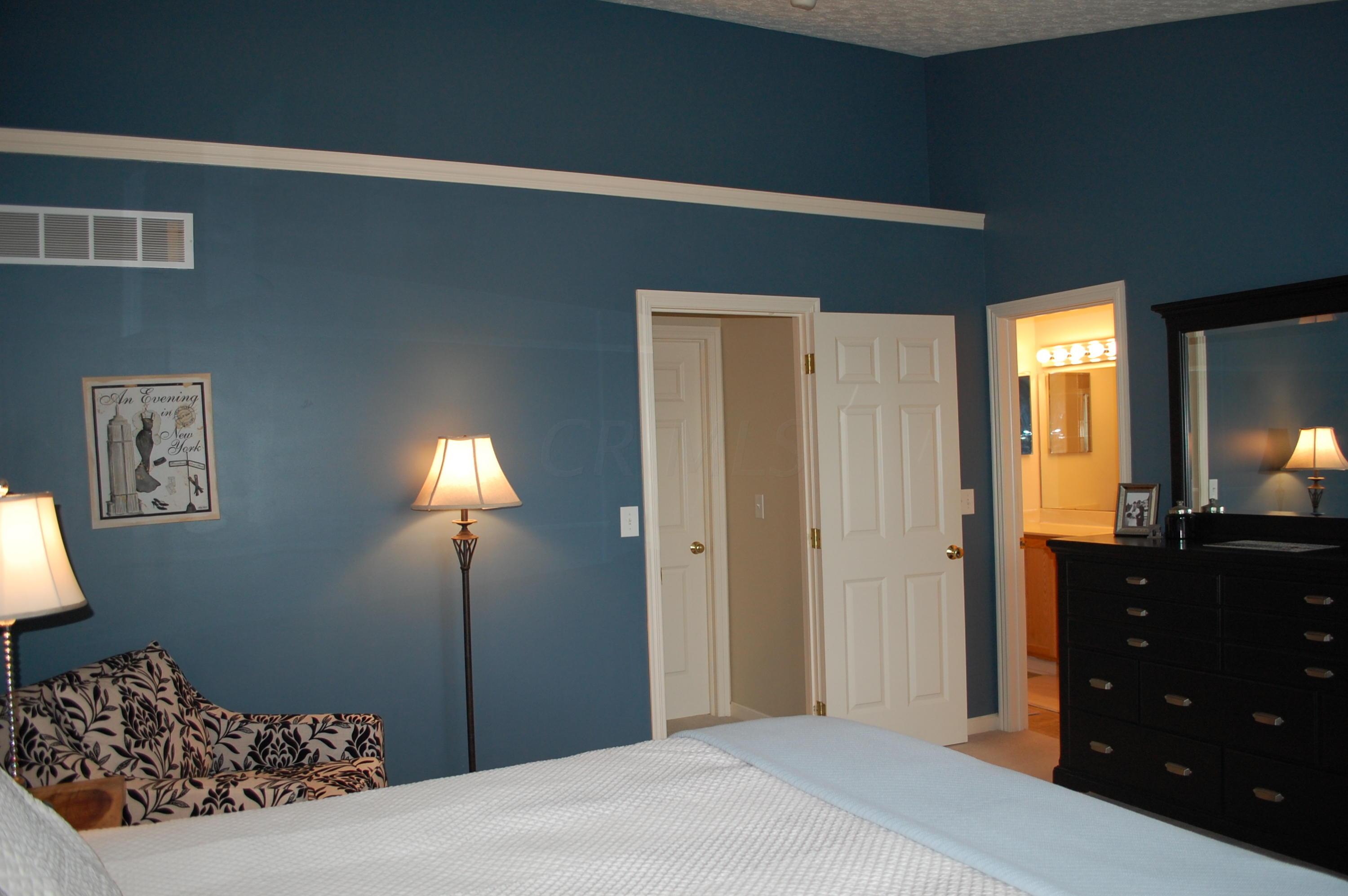 3029 Splitrock Road Columbus, OH 43221 - Photo 18 of 34 Gallery Image 18