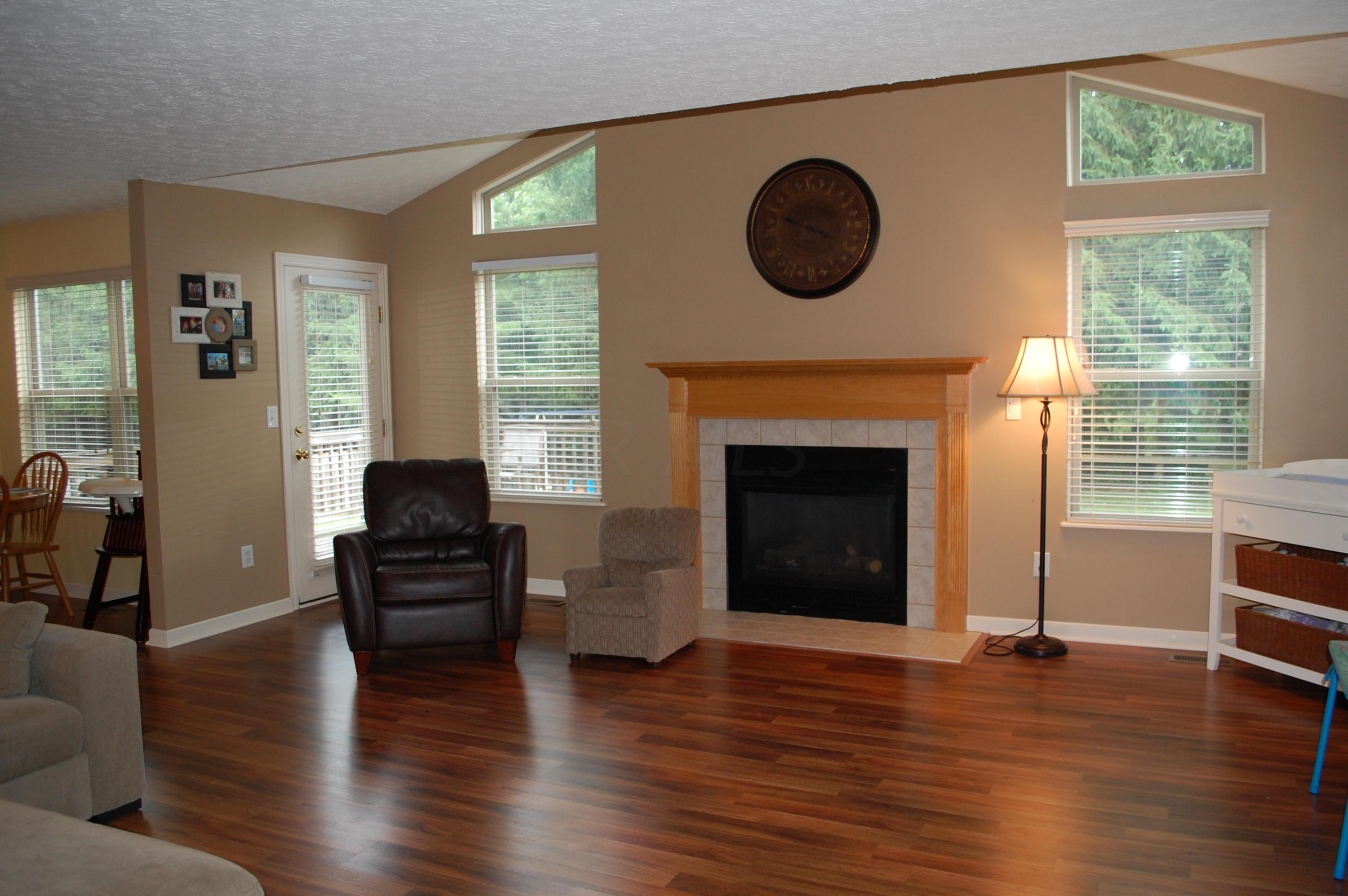 3029 Splitrock Road Columbus, OH 43221 - Photo 9 of 34 Gallery Image 9