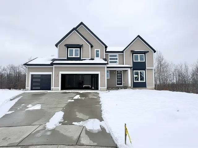 $699,900 | 5955 Braemoor Court Southeast, Caledonia, MI 49316