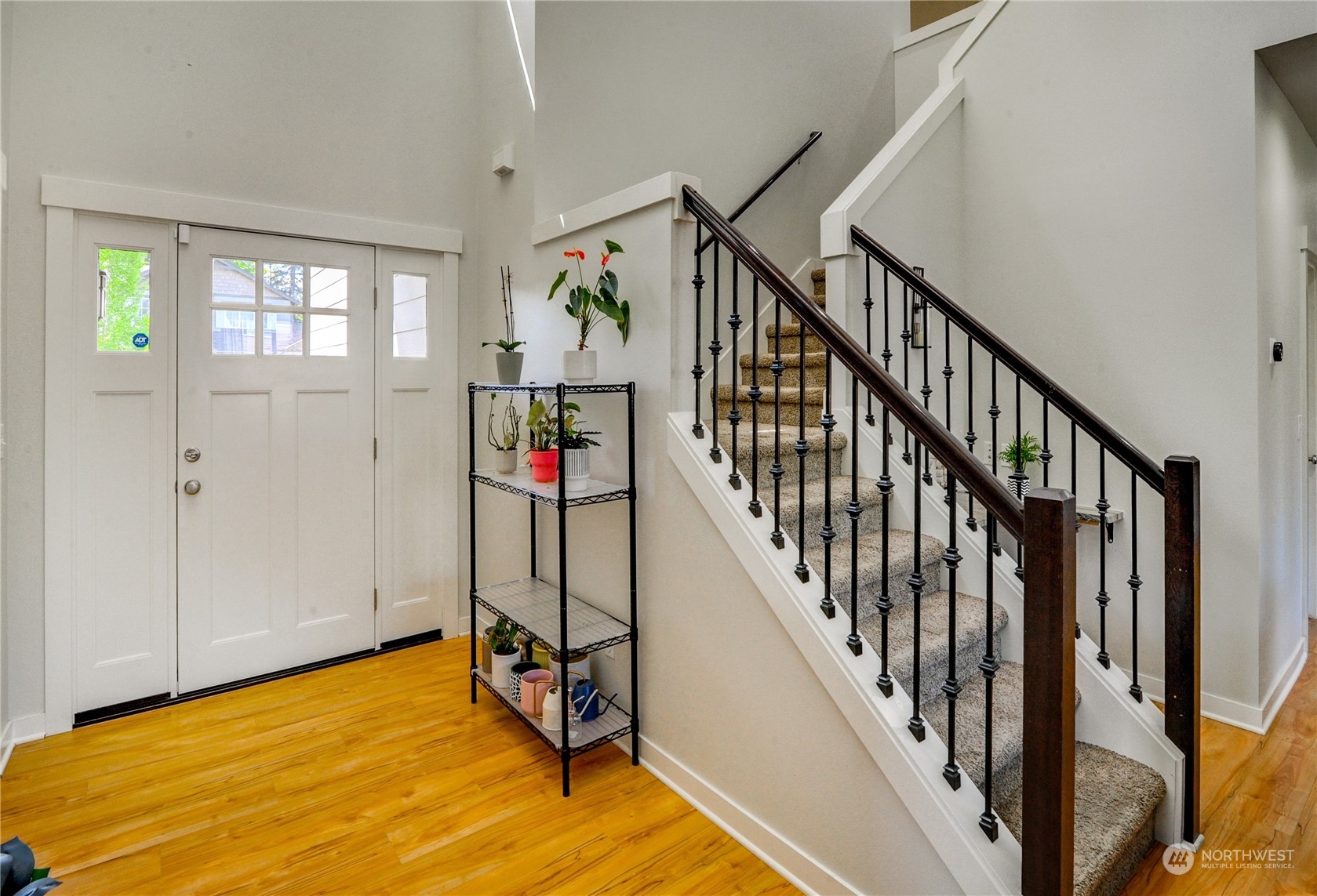 829 218th Street Southeast Bothell, WA 98021 - Photo 8 of 40 a view of an entryway
