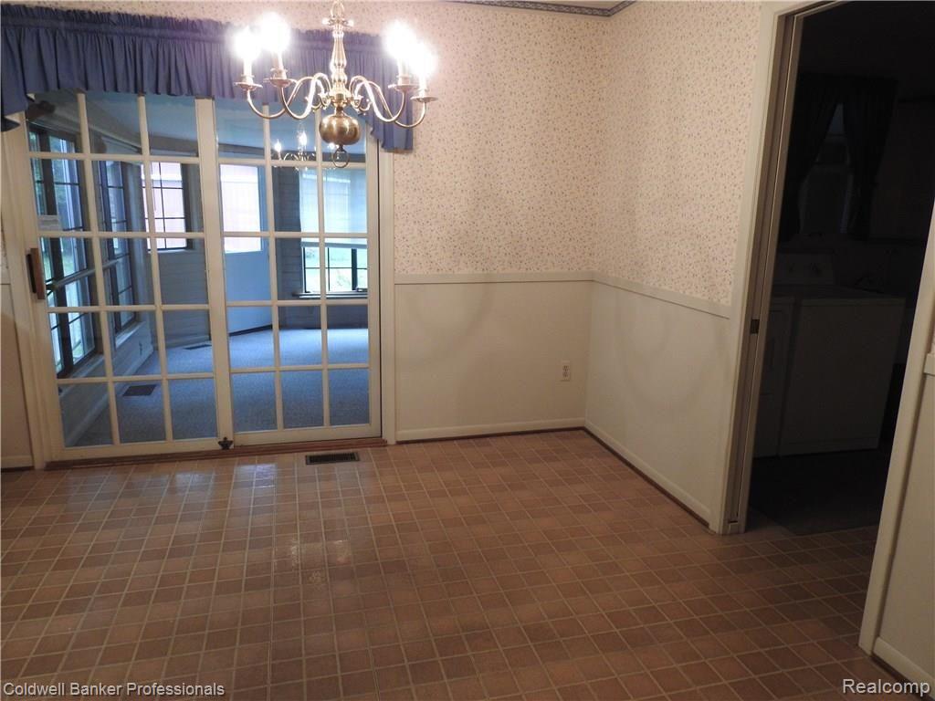 1779 Peppermill Road Lapeer, MI 48446 - Photo 20 of 32 DSCN0137.JPG