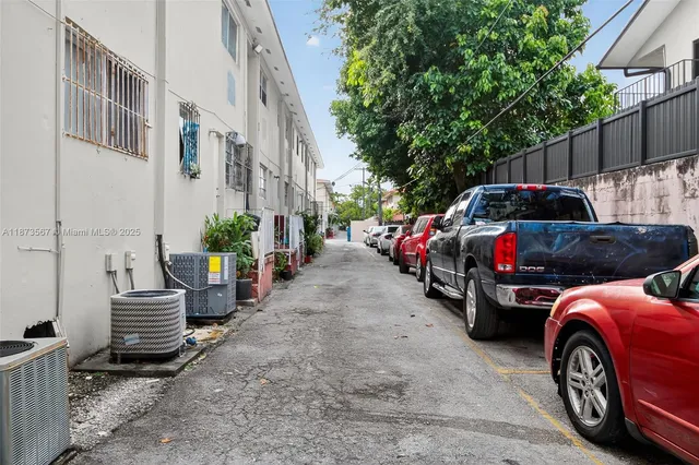 $237,000 | 2551 Northwest 13th Street, Unit 10, Miami, FL 33125