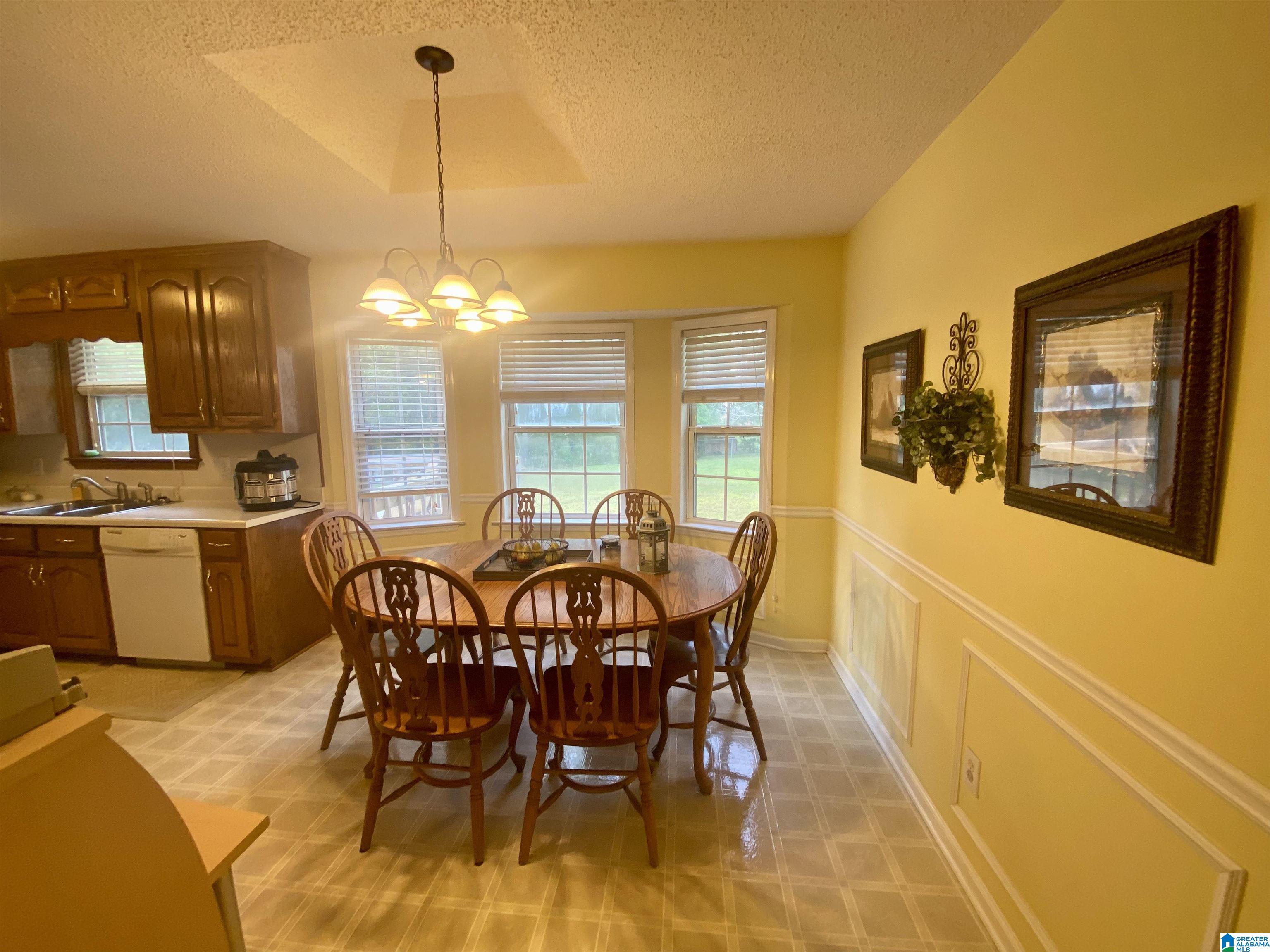 409 Wakefield Lane Mulga, AL 35118 - Photo 17 of 47
