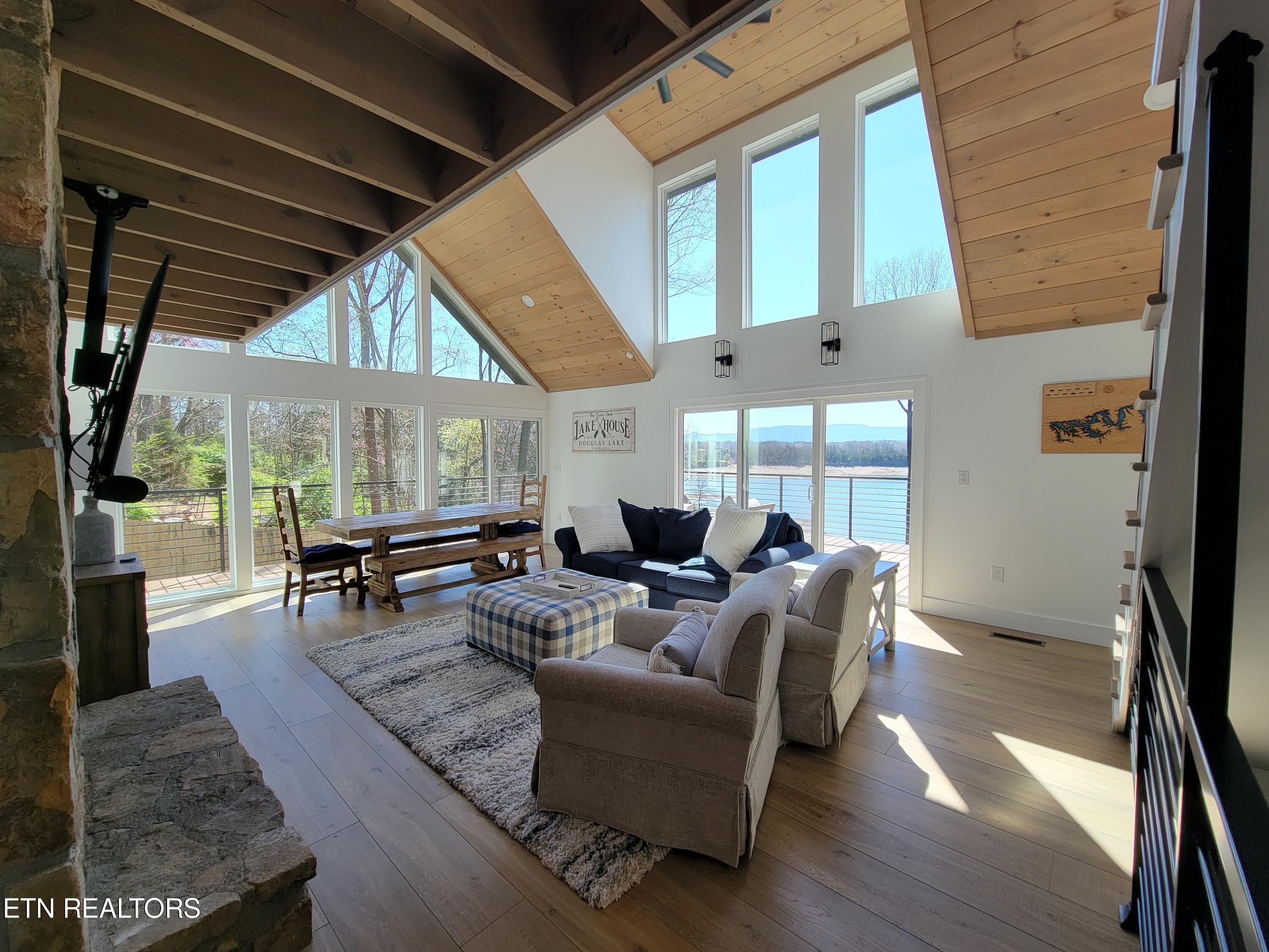 825 Plainview Drive Dandridge, TN 37725 - Photo 16 of 36 20230330_115449