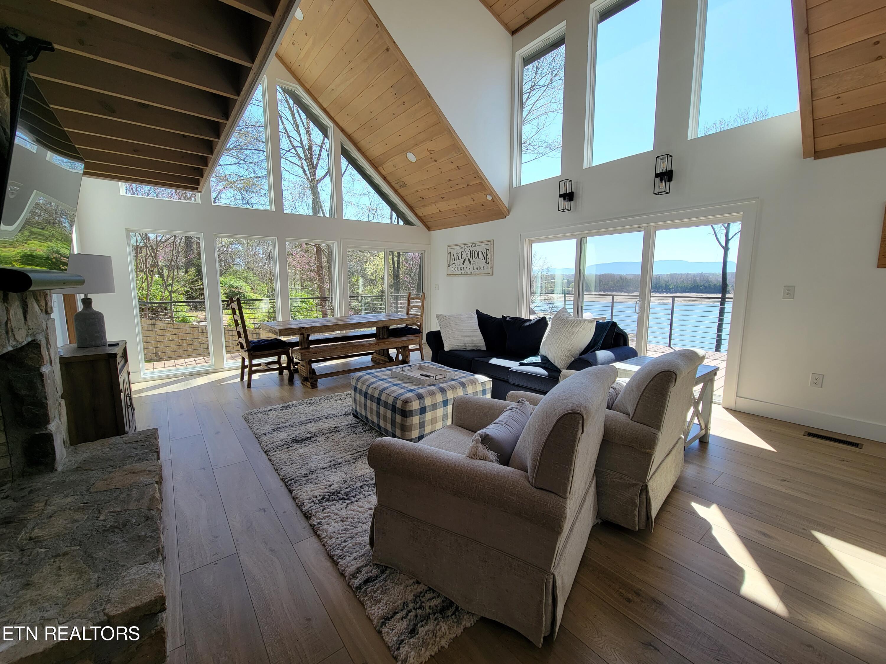 825 Plainview Drive Dandridge, TN 37725 - Photo 17 of 36 20230330_115457