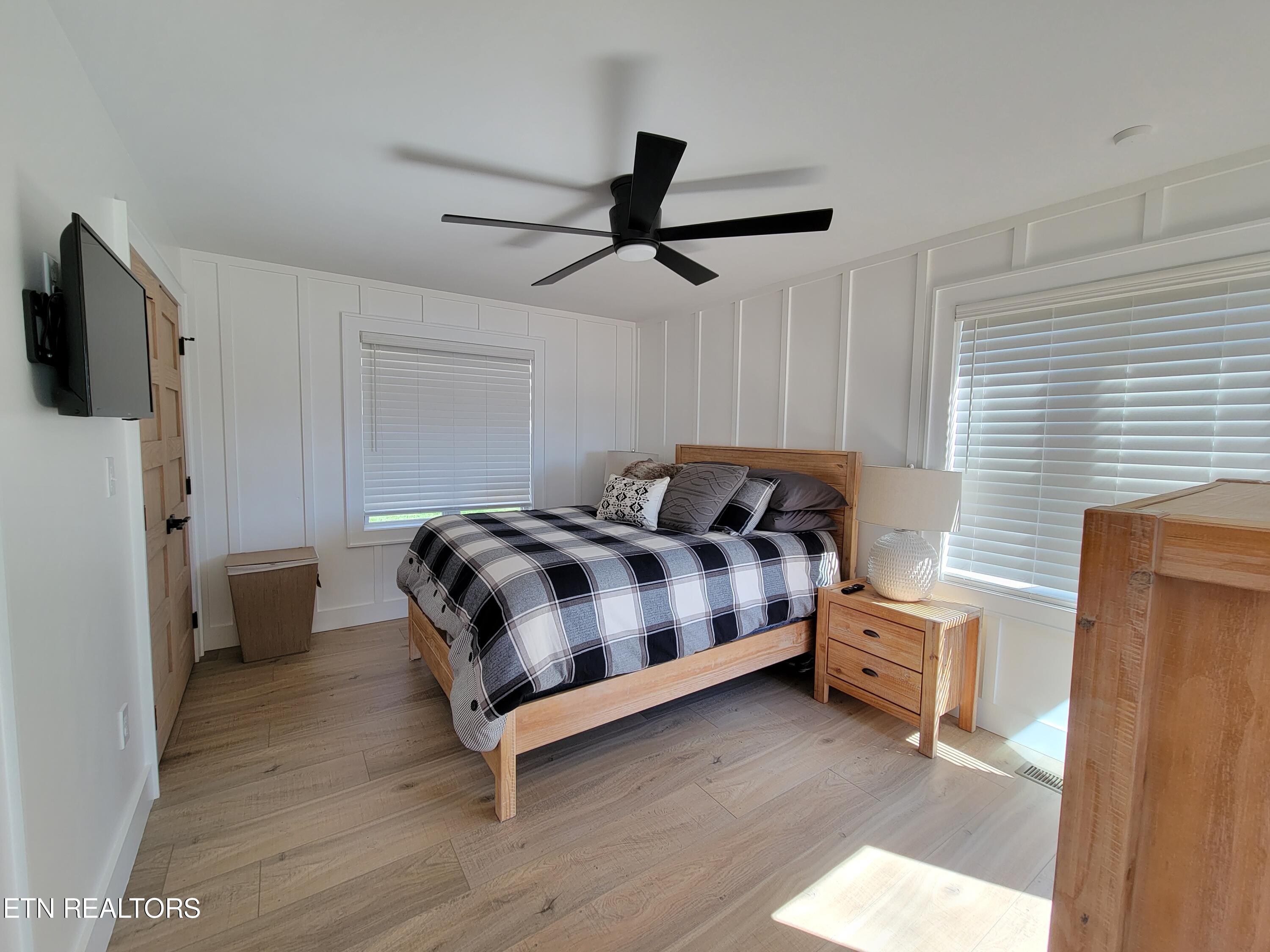 825 Plainview Drive Dandridge, TN 37725 - Photo 18 of 36 20230330_115631