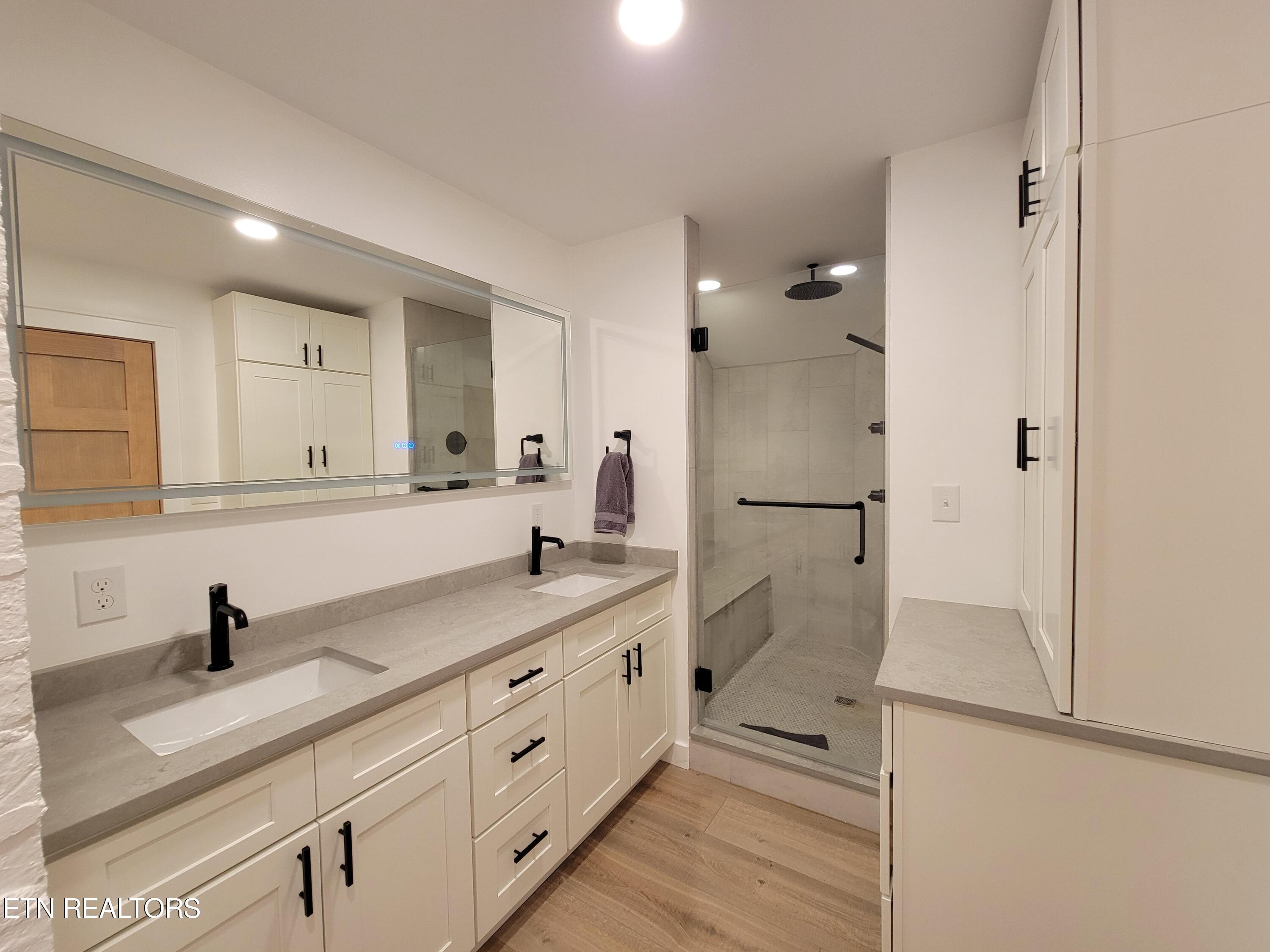 825 Plainview Drive Dandridge, TN 37725 - Photo 19 of 36 20230330_115746