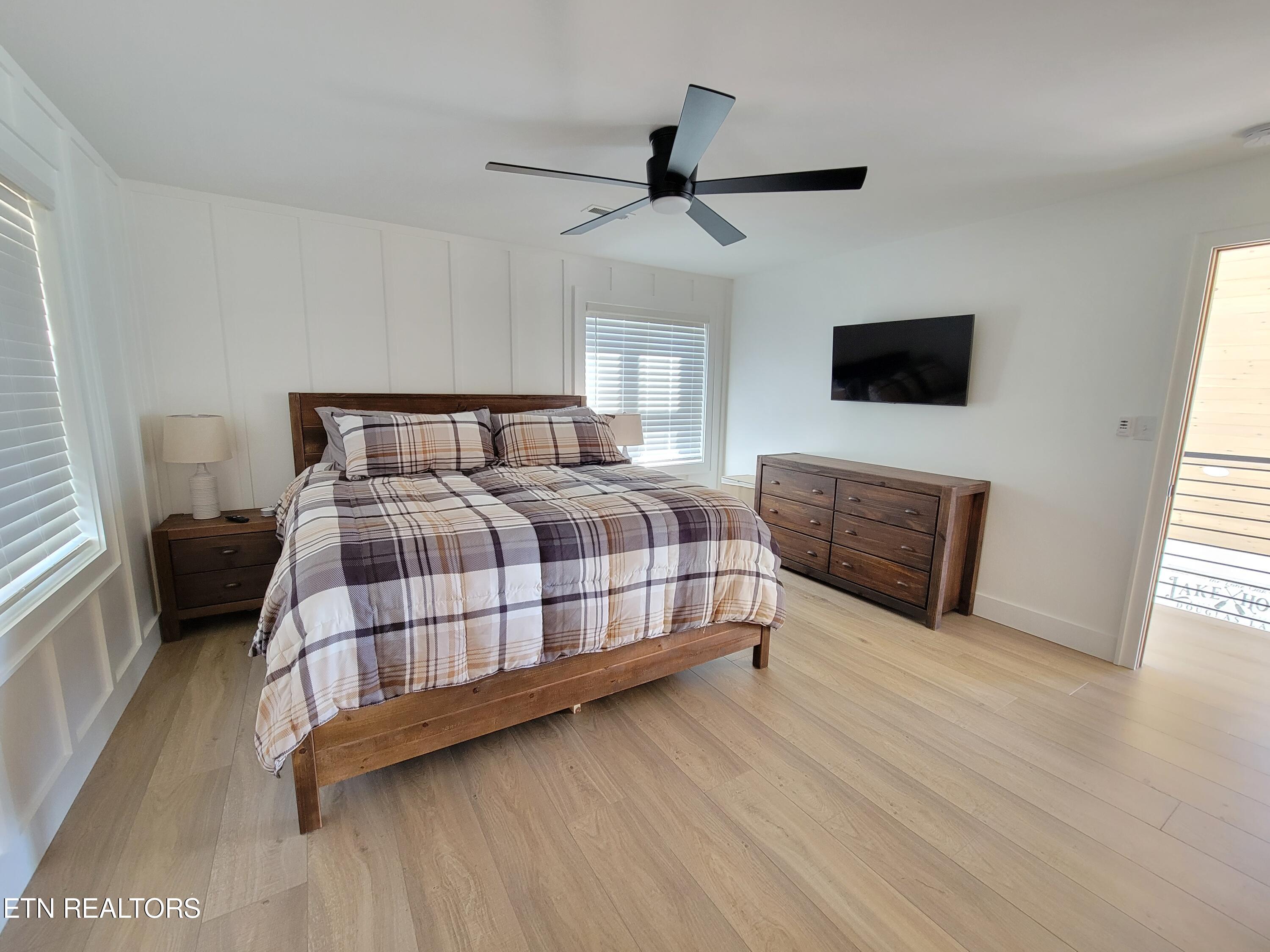 825 Plainview Drive Dandridge, TN 37725 - Photo 24 of 36 20230330_120100