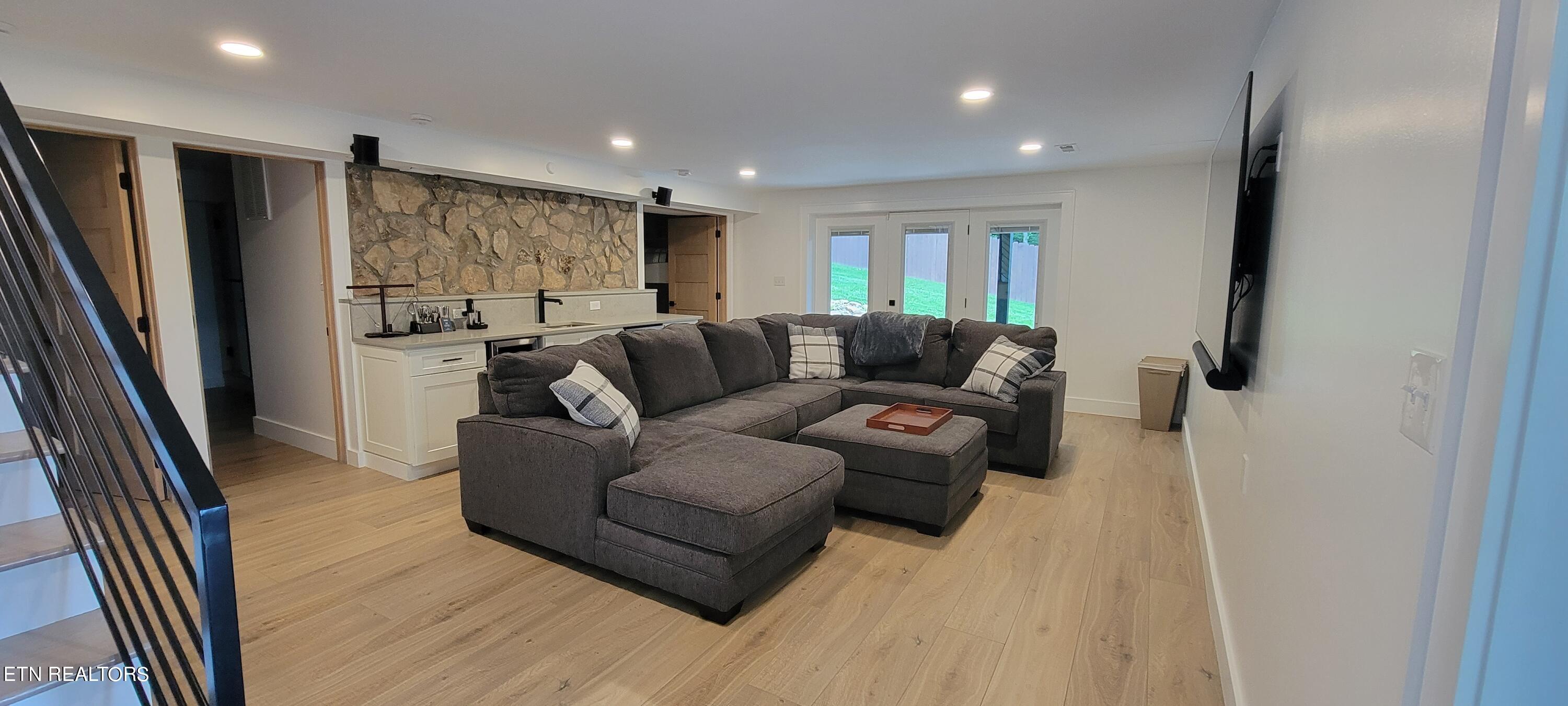 825 Plainview Drive Dandridge, TN 37725 - Photo 33 of 36 20230601_141316