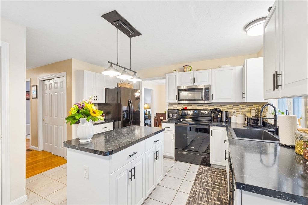 45 Braeburn Road, Unit 45 Boston, MA 02136 - Photo 12 of 40