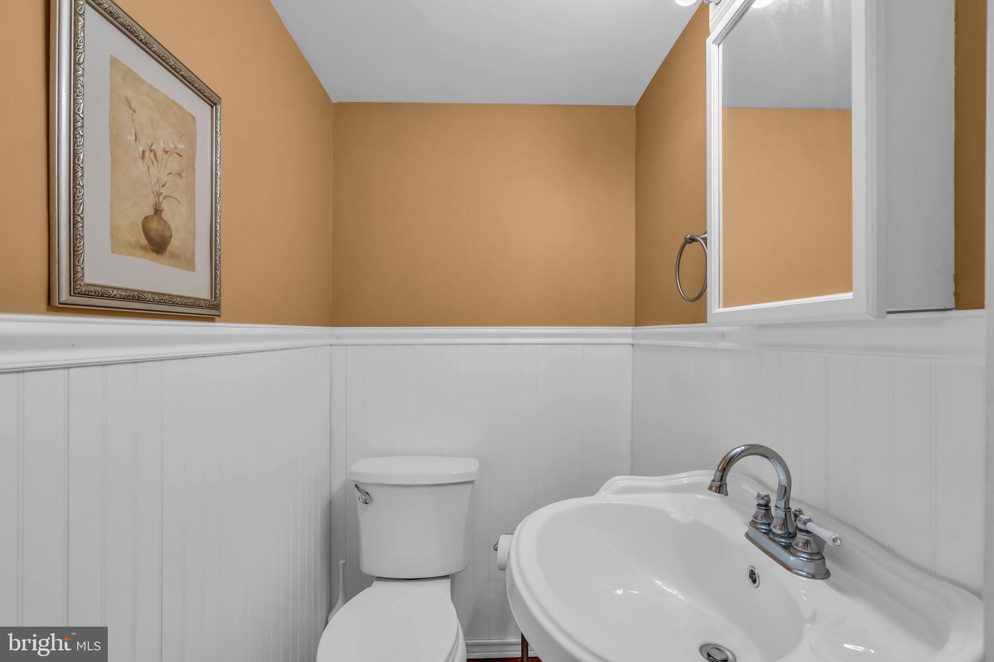 721 Rancocas Avenue Riverside, NJ 08075 - Photo 22 of 56 1st Half Bath / On Main Level.