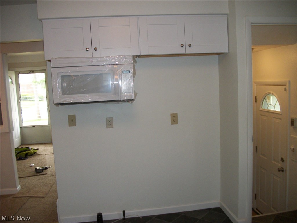 12304 Grannis Road Garfield Heights, OH 44125 - Photo 4 of 18