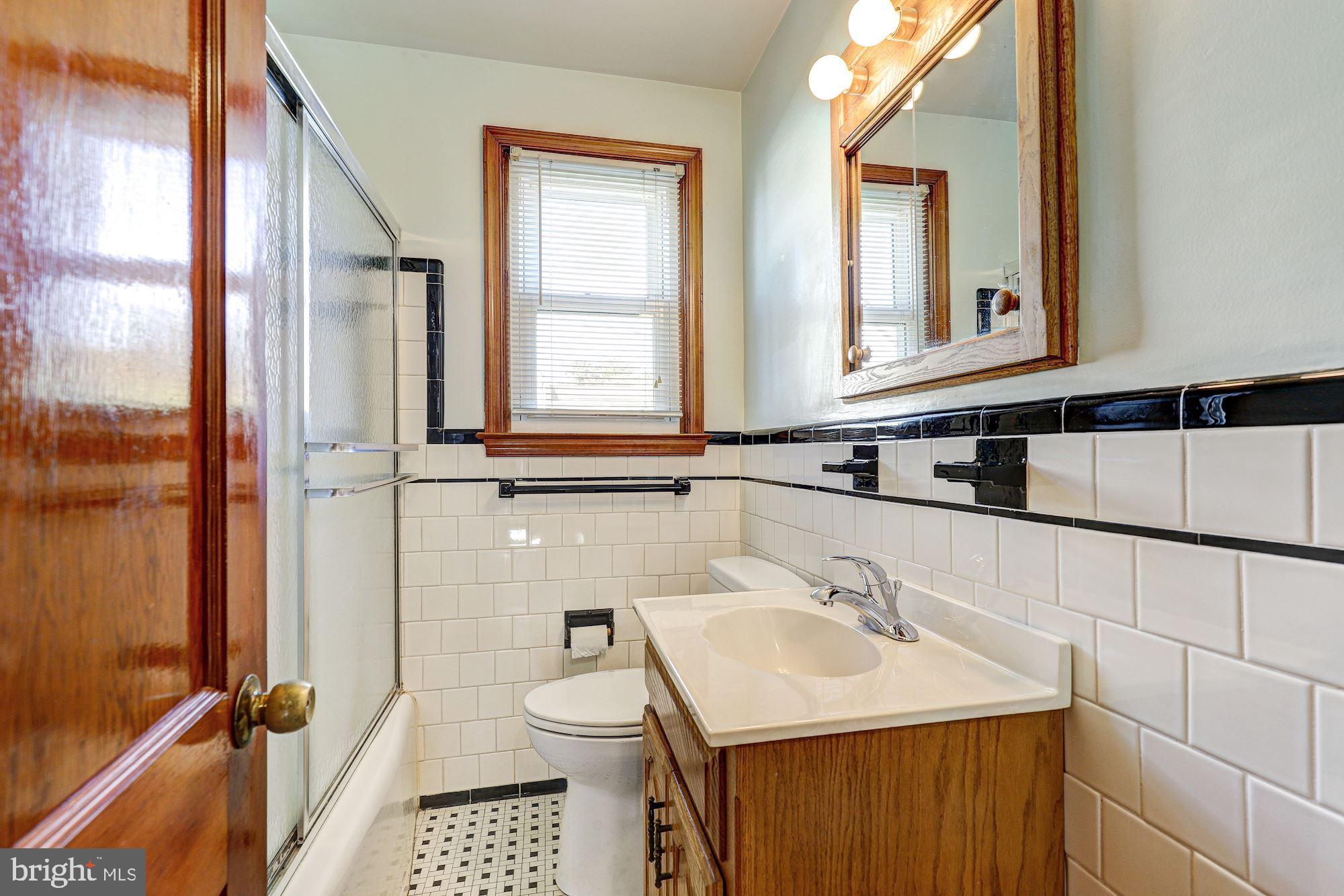4306 East Joppa Road Nottingham, MD 21236 - Photo 23 of 43 Main Level Bath