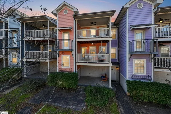 $3,700 | 7 Hamilton Avenue, Greenville, SC 29601