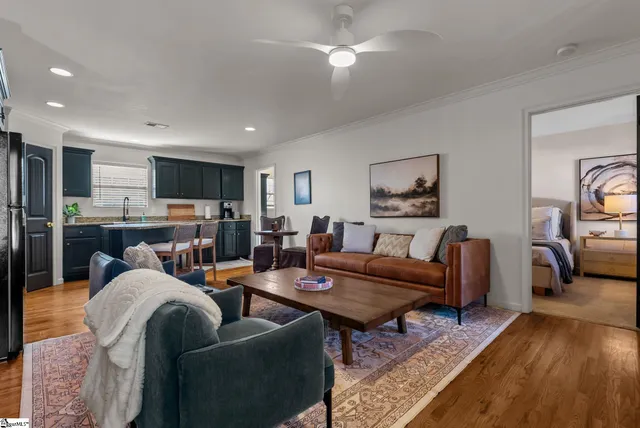 $4,250 | 7 Hamilton Avenue, Greenville, SC 29601