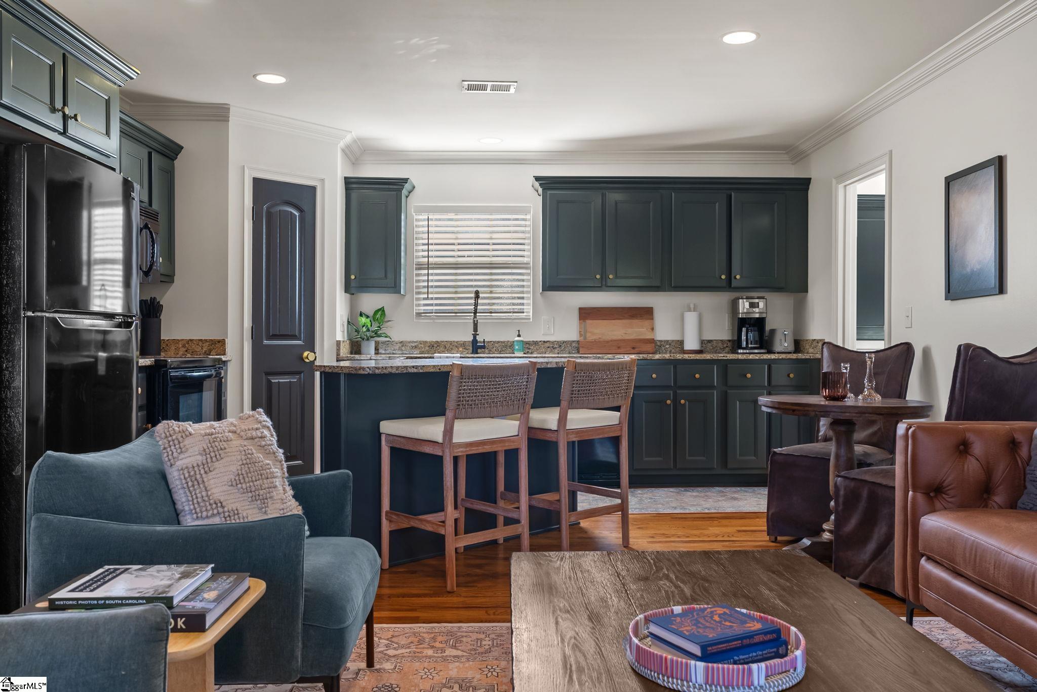7 Hamilton Avenue Greenville, SC 29601 - Photo 13 of 38