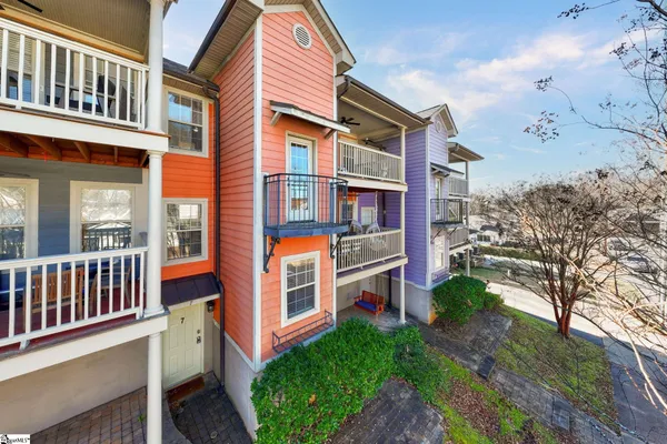 $3,995 | 7 Hamilton Avenue, Greenville, SC 29601