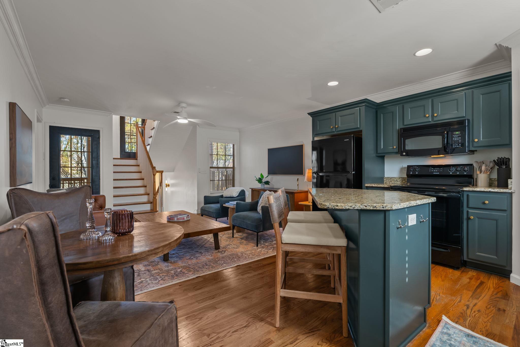 7 Hamilton Avenue Greenville, SC 29601 - Photo 15 of 38