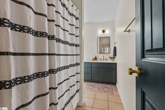 $4,250 | 7 Hamilton Avenue, Greenville, SC 29601