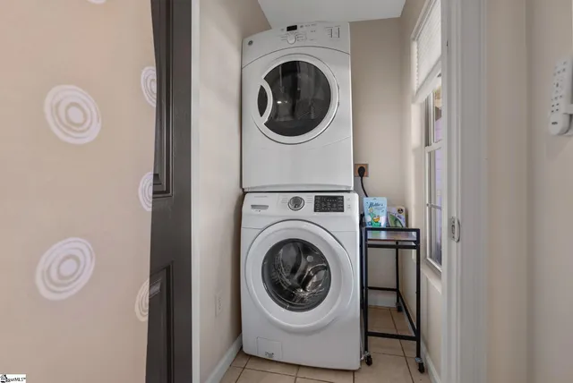 $4,250 | 7 Hamilton Avenue, Greenville, SC 29601