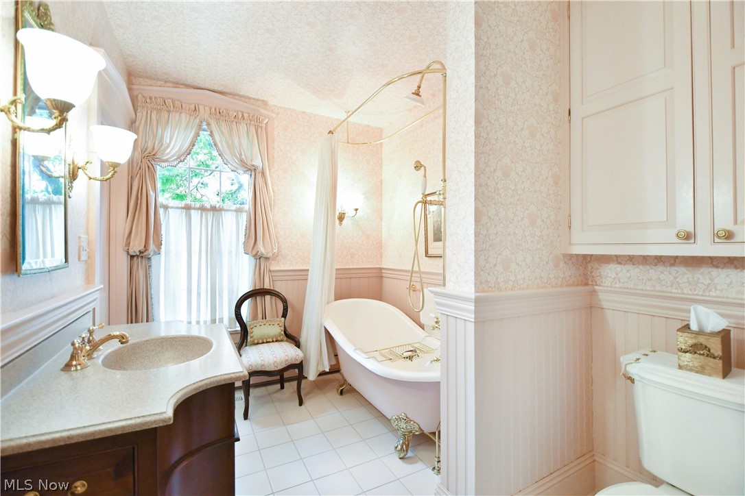 356 East Garfield Road Aurora, OH 44202 - Photo 26 of 35 Gallery Image 26