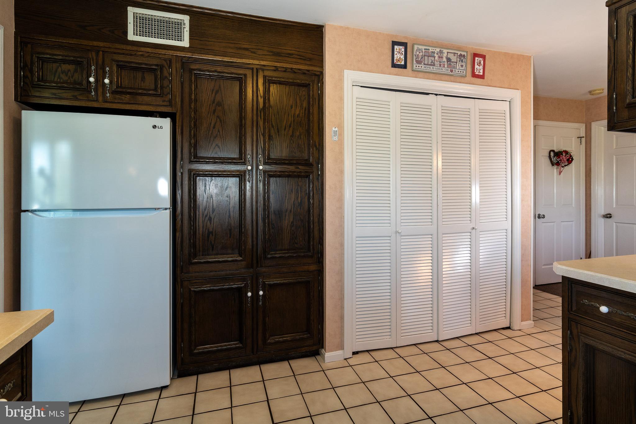 2810 Brookfield Road Lancaster, PA 17601 - Photo 14 of 36 Full pantry closet plus washer-dryer closet