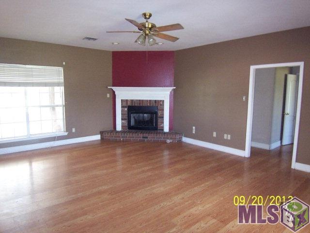 115 Magnolia Street Raceland, LA 70394 - Photo 2 of 10 Family Room