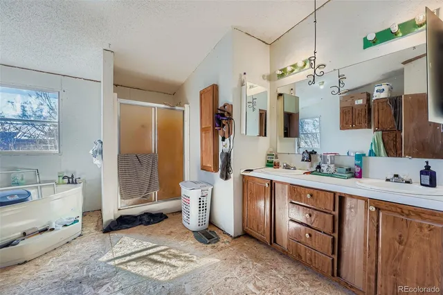 $725,000 | 1050 South Dutch Valley Road, Bennett, CO 80102