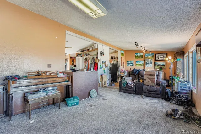 $725,000 | 1050 South Dutch Valley Road, Bennett, CO 80102