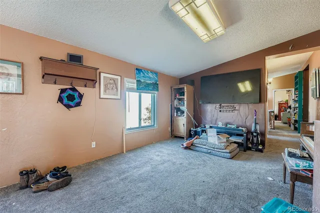 $725,000 | 1050 South Dutch Valley Road, Bennett, CO 80102