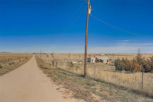 $725,000 | 1050 South Dutch Valley Road, Bennett, CO 80102