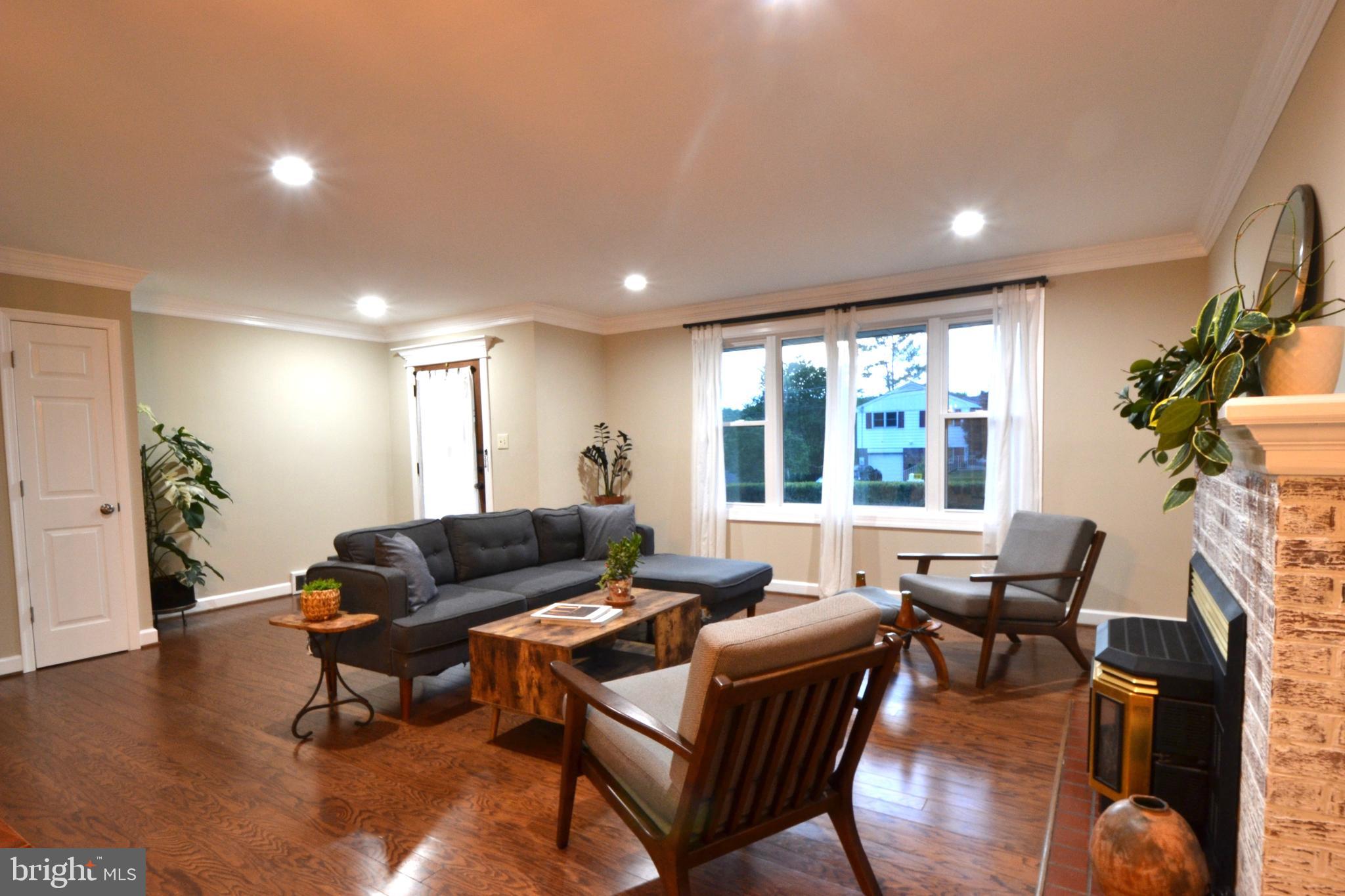 6015 Loretto Street Springfield, VA 22150 - Photo 2 of 26