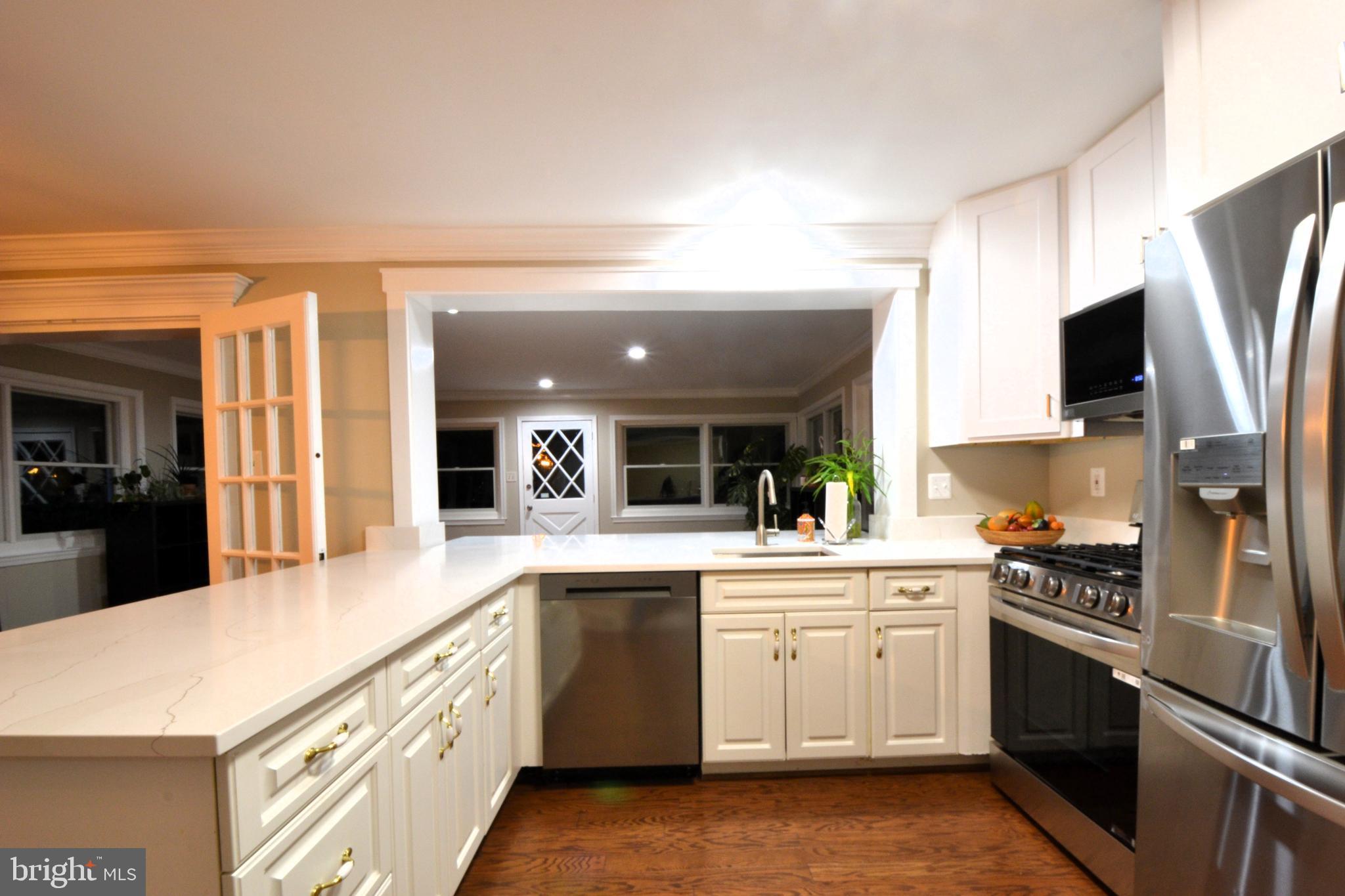 6015 Loretto Street Springfield, VA 22150 - Photo 7 of 26